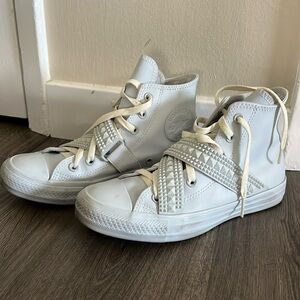 listing-status-banner